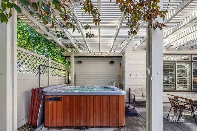 $998,000 | 650 North Clearpoint Way, Eagle, ID 83616