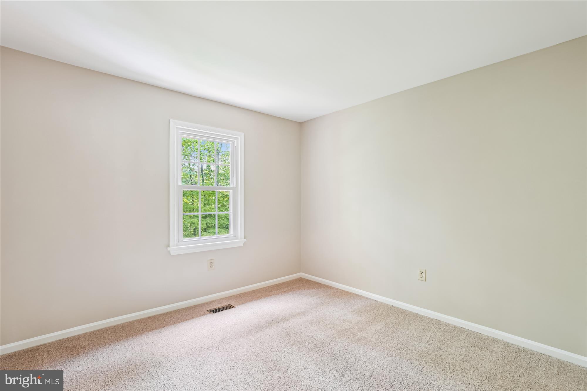7708 Shootingstar Drive Springfield, VA 22152 - Photo 33 of 62 Bedroom 3