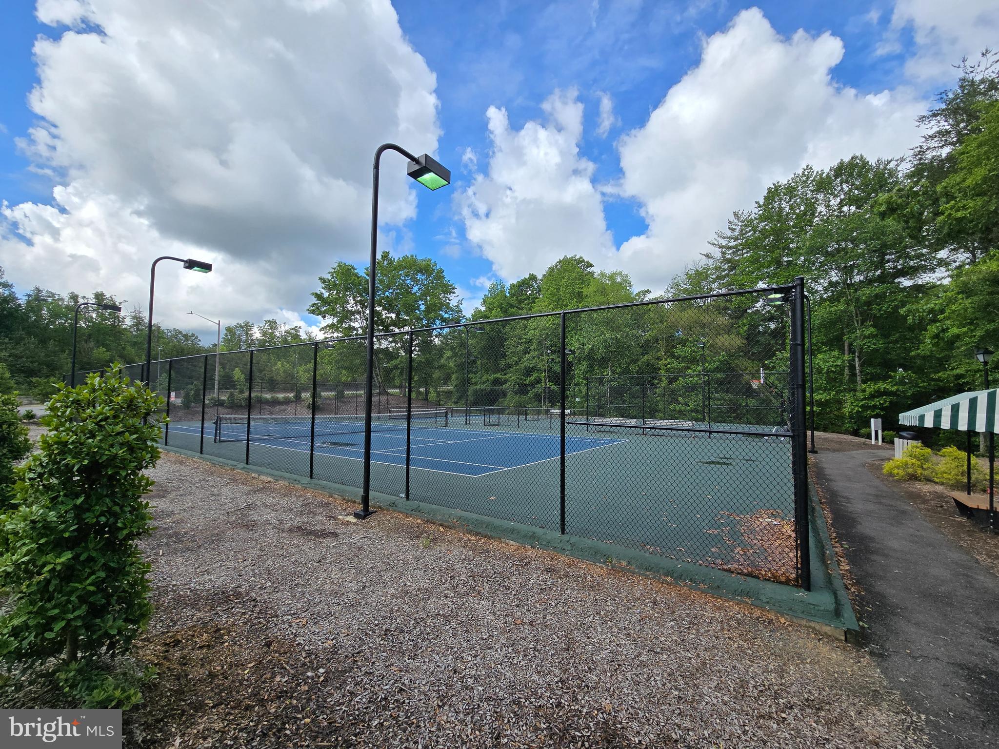 7708 Shootingstar Drive Springfield, VA 22152 - Photo 55 of 62 a view of a entertaining space