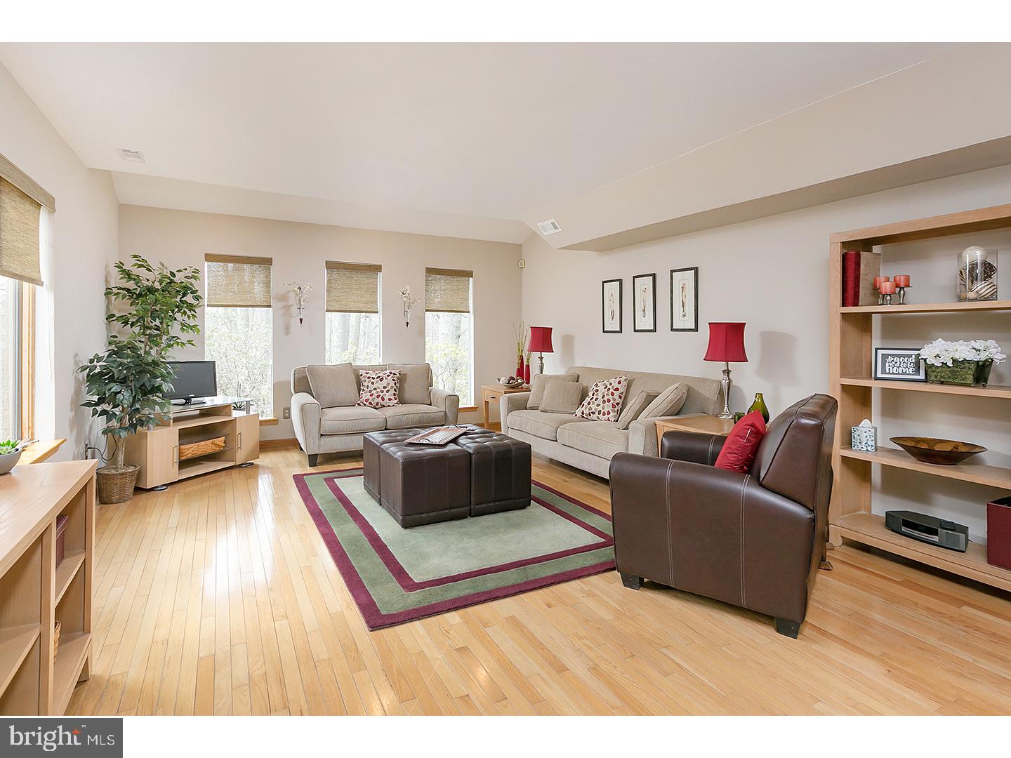 301 Pitman Road Sewell, NJ 08080 - Photo 6 of 33