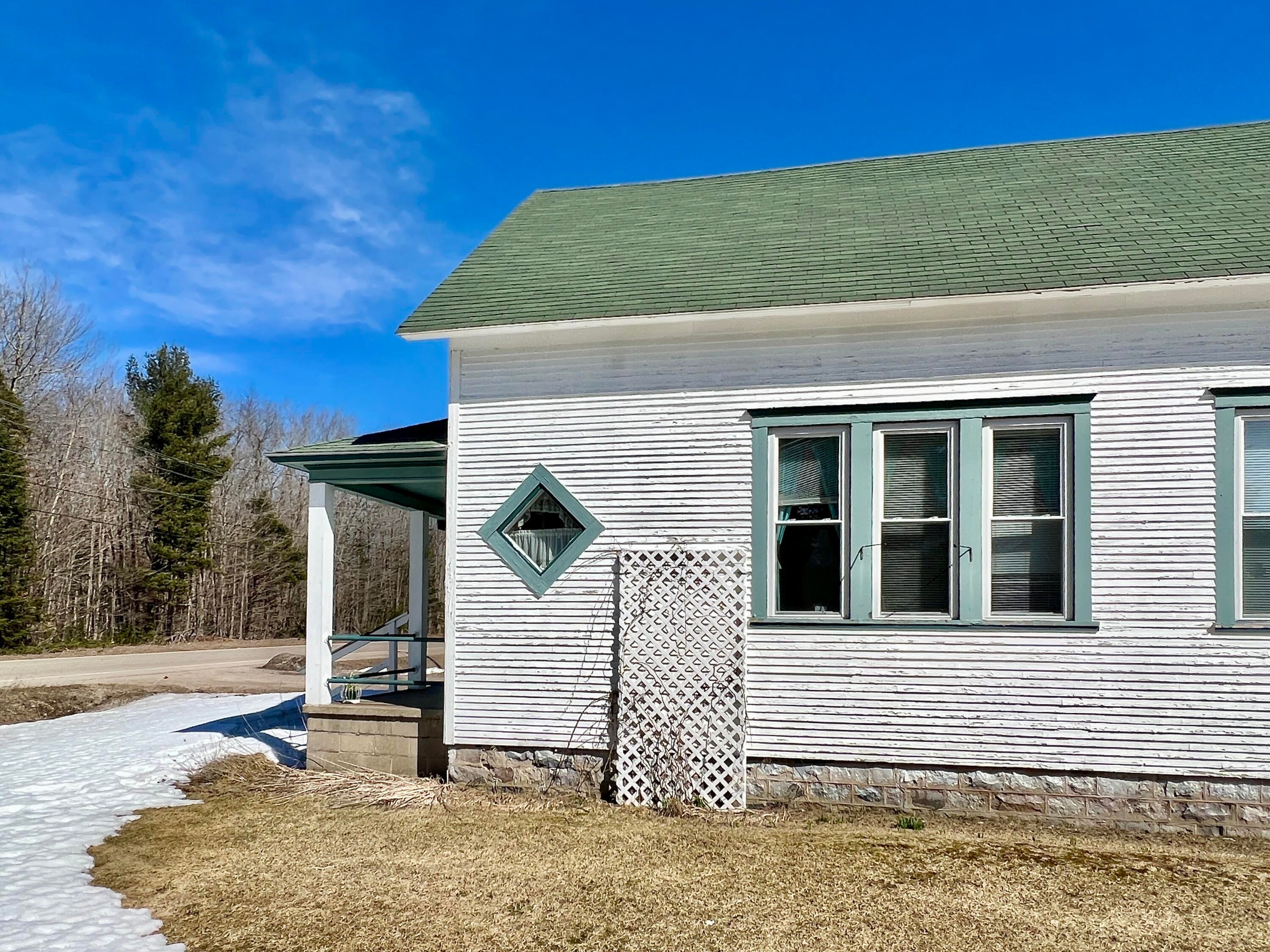 7198 East Mitchell Road Petoskey, MI 49770 - Photo 5 of 46 Gallery Image 5