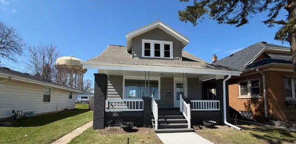 $239,000 | 1624 Carlisle Avenue, Racine, WI 53404