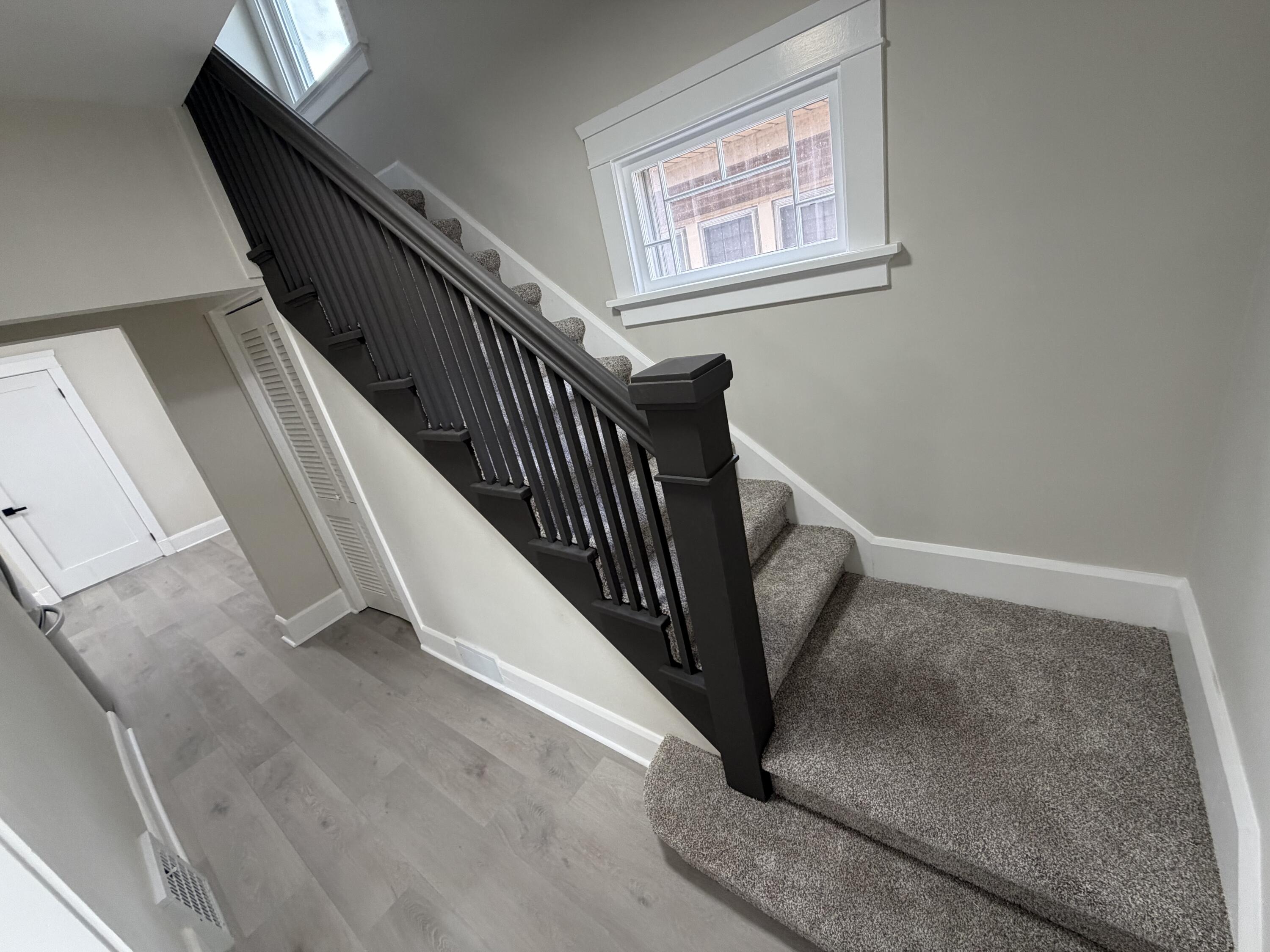 1624 Carlisle Avenue Racine, WI 53404 - Photo 9 of 17 IMG_9037