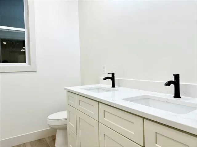 $415,000 | 2804 Craftsman Drive, Sedalia, MO 65301