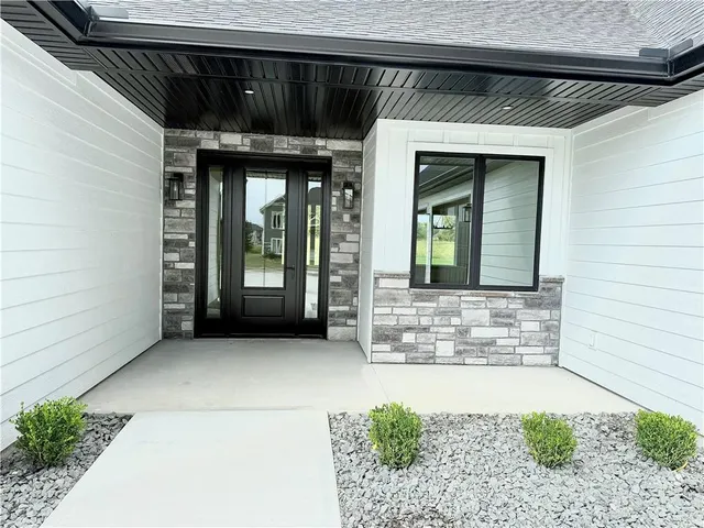 $415,000 | 2804 Craftsman Drive, Sedalia, MO 65301