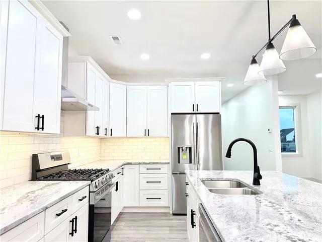 $415,000 | 2804 Craftsman Drive, Sedalia, MO 65301