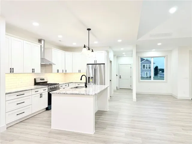 $415,000 | 2804 Craftsman Drive, Sedalia, MO 65301