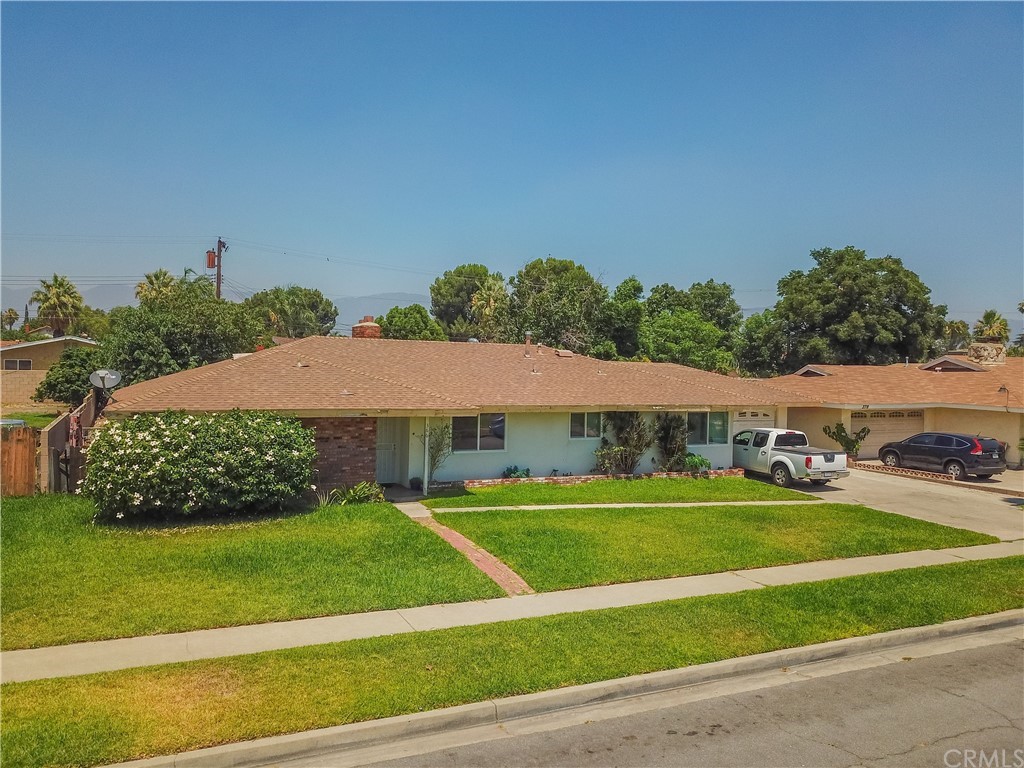 366 East Home Street Rialto, CA 92376 - Photo 1 of 1