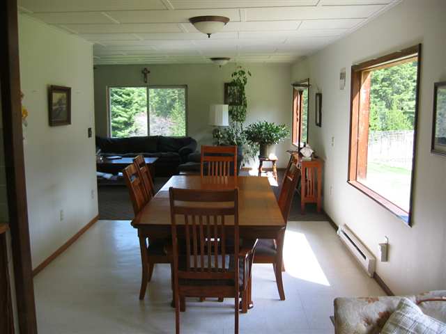 402 Balcom Road Newport, WA 99156 - Photo 4 of 9