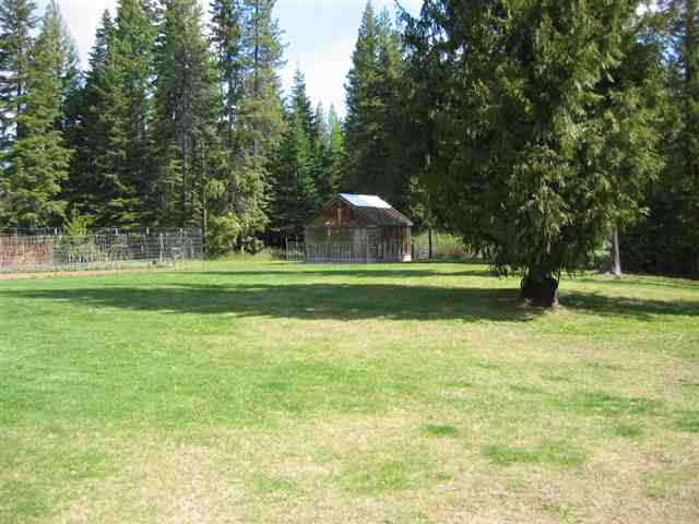 402 Balcom Road Newport, WA 99156 - Photo 7 of 9