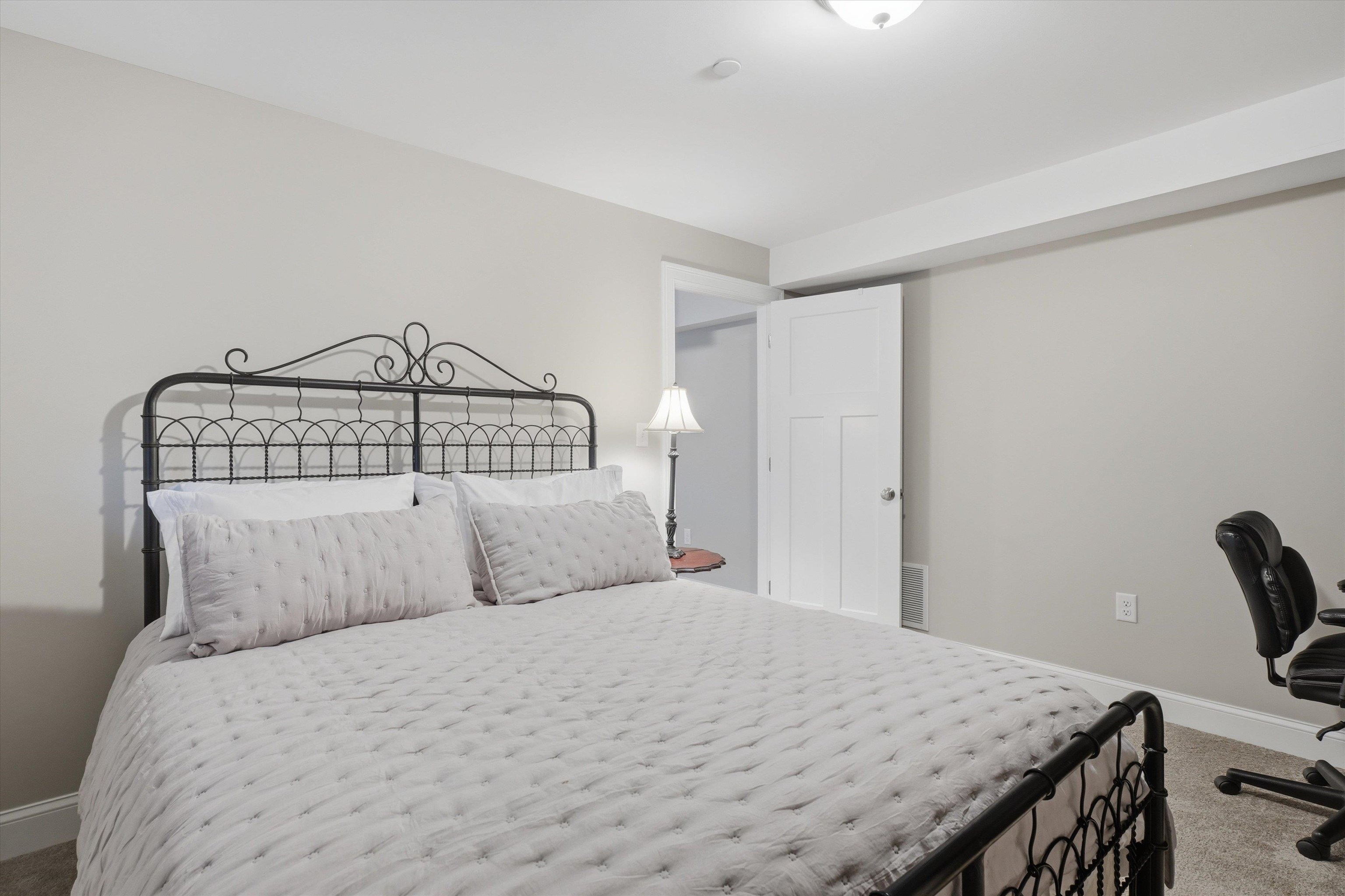 249 Villager Road Chester, NH 03036 - Photo 39 of 52