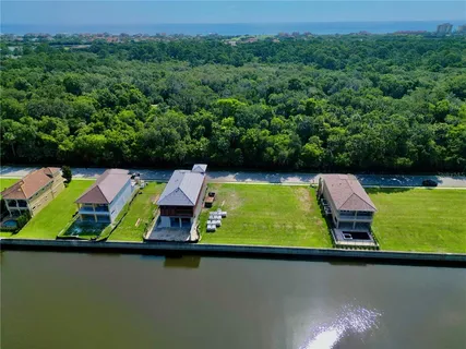 an aerial view of a yard