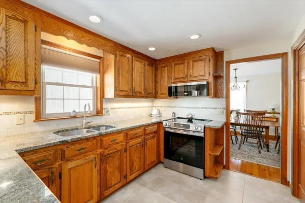 $764,900 | 34 Ballard Road, Derry, NH 03038