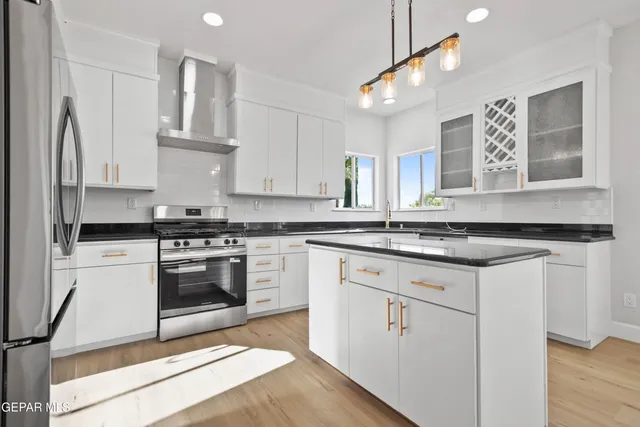 $649,900 | 6357 Calle Del Rio Lane, El Paso, TX 79912