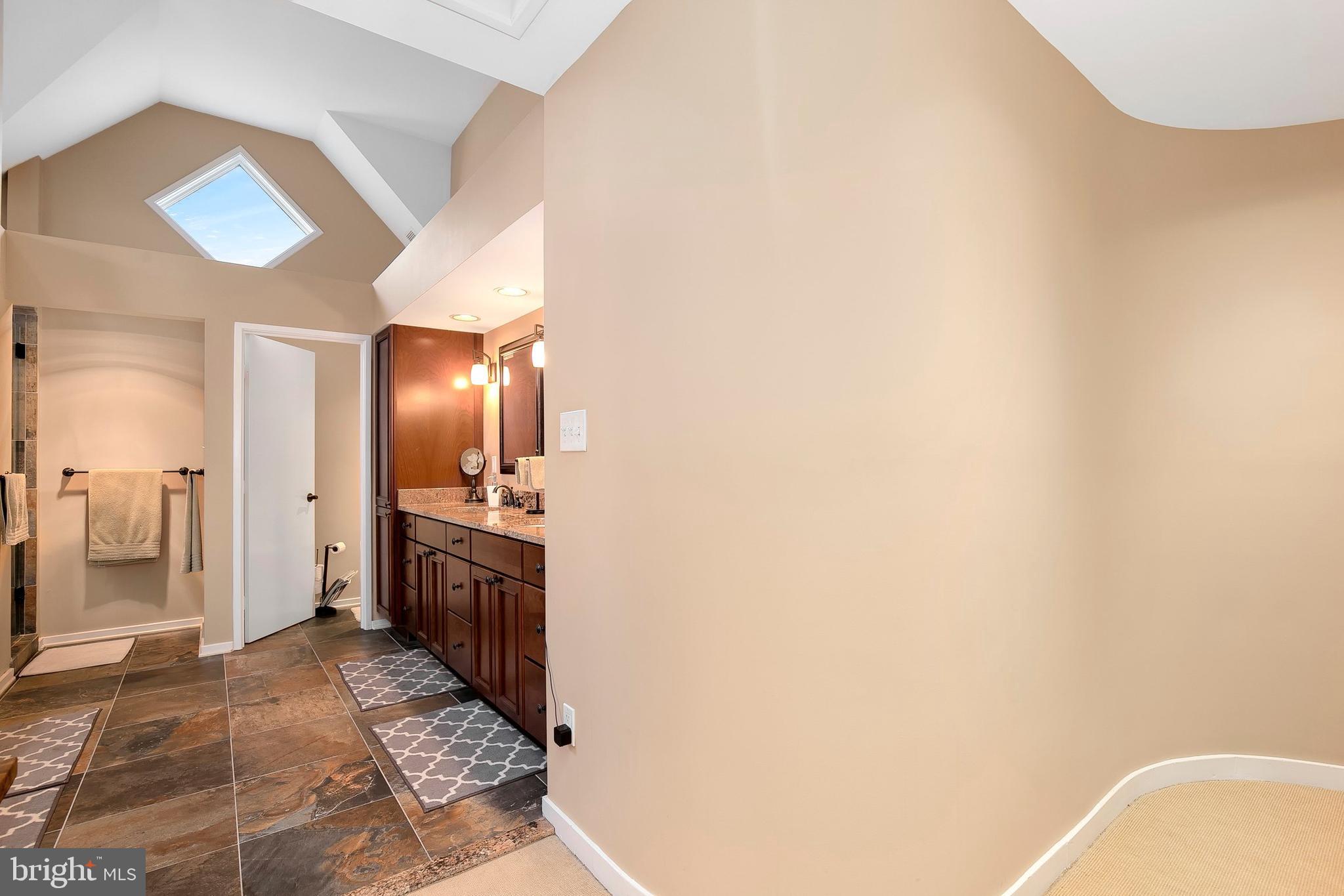 2045 Beacon Place Reston, VA 20191 - Photo 38 of 59