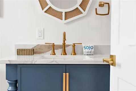 $9,495,000 | 551 South Washington Drive, Sarasota, FL 34236