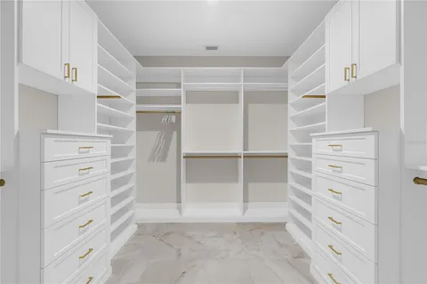 $9,495,000 | 551 South Washington Drive, Sarasota, FL 34236