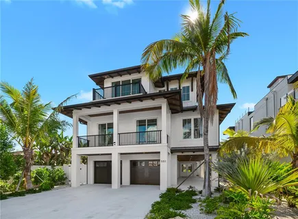 $9,495,000 | 551 South Washington Drive, Sarasota, FL 34236