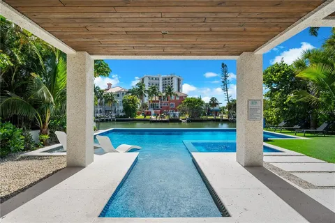$9,495,000 | 551 South Washington Drive, Sarasota, FL 34236
