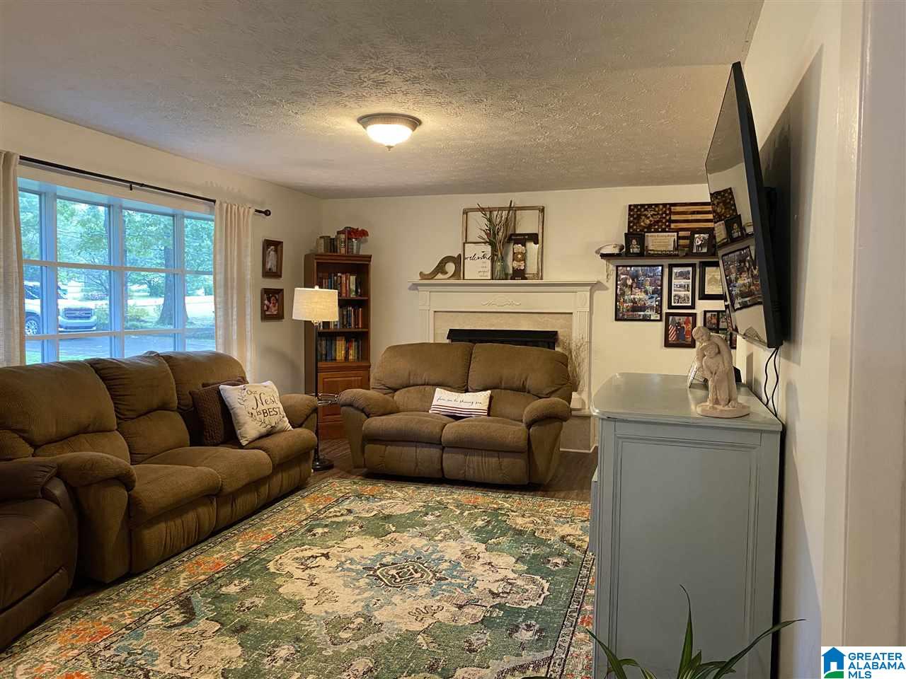902 Cherokee Trail Anniston, AL 36206 - Photo 3 of 23