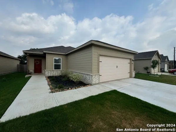 $1,695 | 10419 Buescher Lane, San Antonio, TX 78223