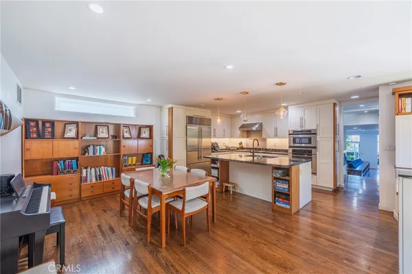 $16,995 | 2404 Laurel Avenue, Manhattan Beach, CA 90266