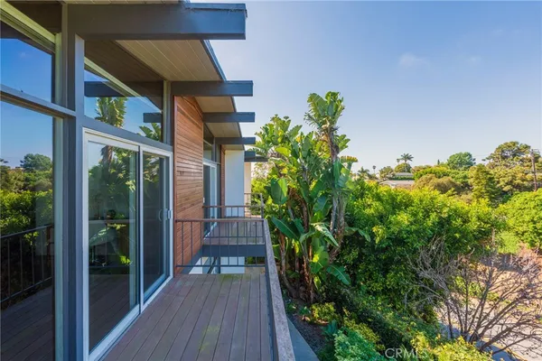 $16,995 | 2404 Laurel Avenue, Manhattan Beach, CA 90266