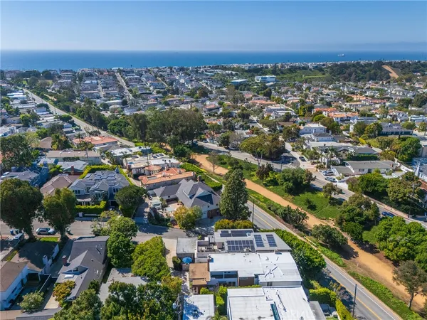 $16,995 | 2404 Laurel Avenue, Manhattan Beach, CA 90266