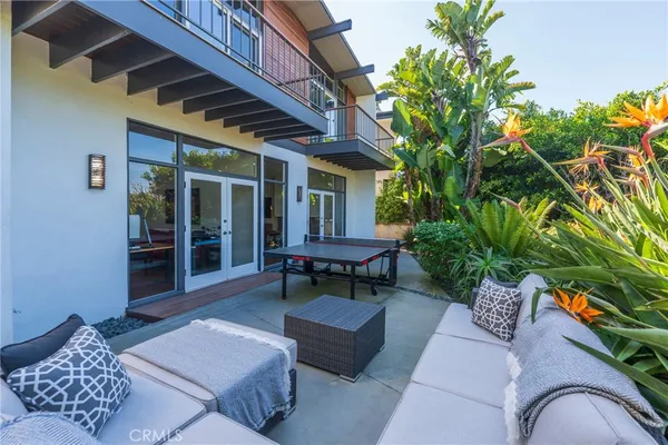 $16,995 | 2404 Laurel Avenue, Manhattan Beach, CA 90266