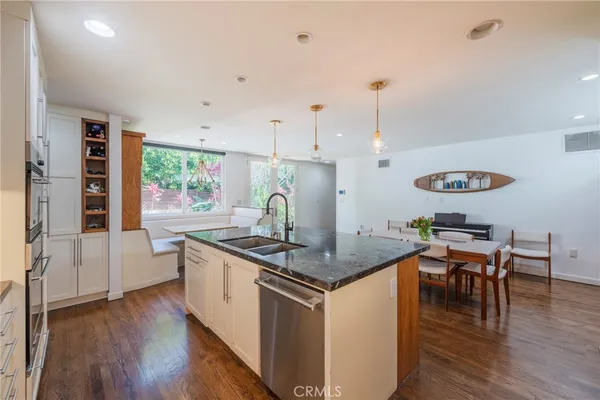 $16,995 | 2404 Laurel Avenue, Manhattan Beach, CA 90266