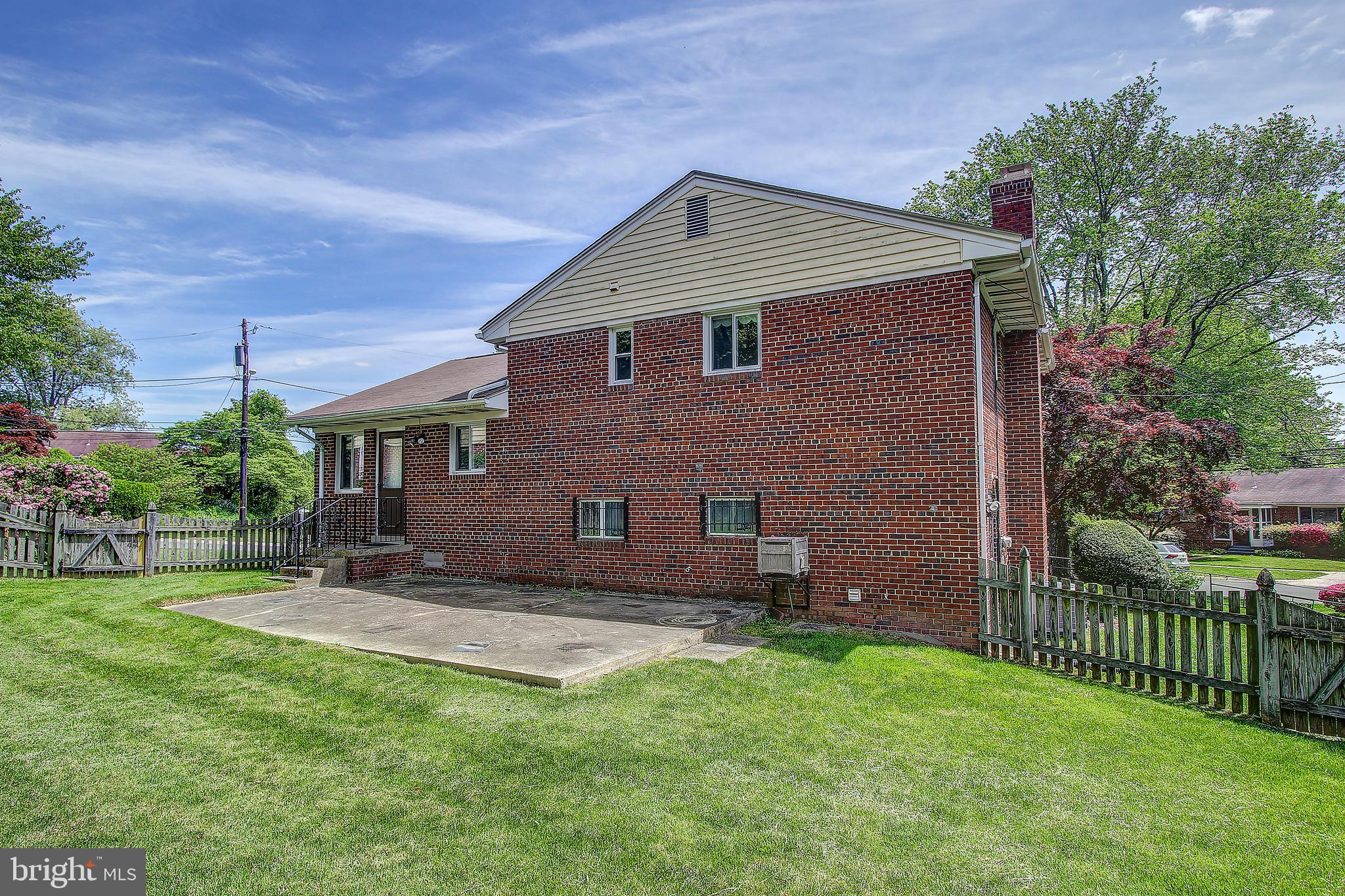 2225 Ross Road Silver Spring, MD 20910 - Photo 22 of 24 Private, Fully Fenced Rear Yard