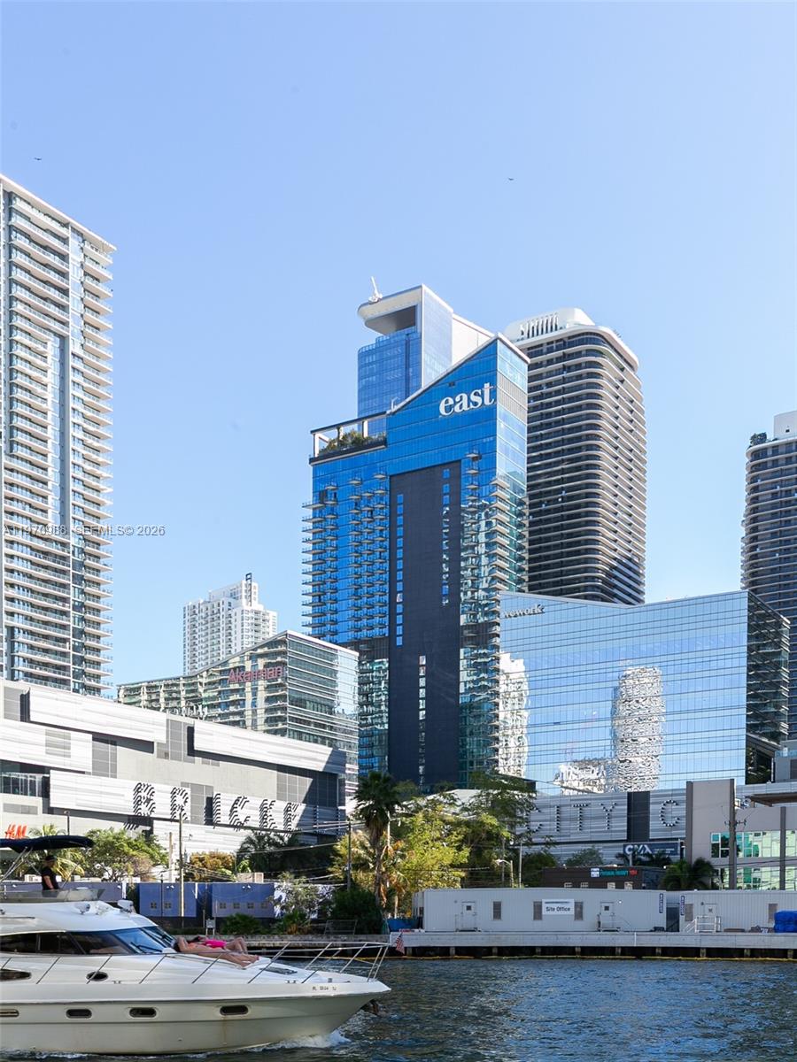 90 Southwest 3rd Street, Unit 1611 Miami, FL 33130 - Photo 44 of 44 a front view of a building with street view