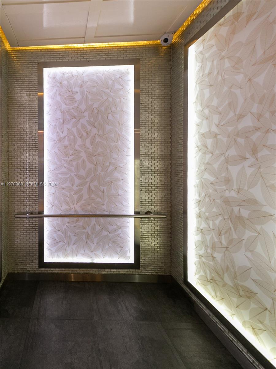 90 Southwest 3rd Street, Unit 1611 Miami, FL 33130 - Photo 5 of 44 a view of a window in an empty room