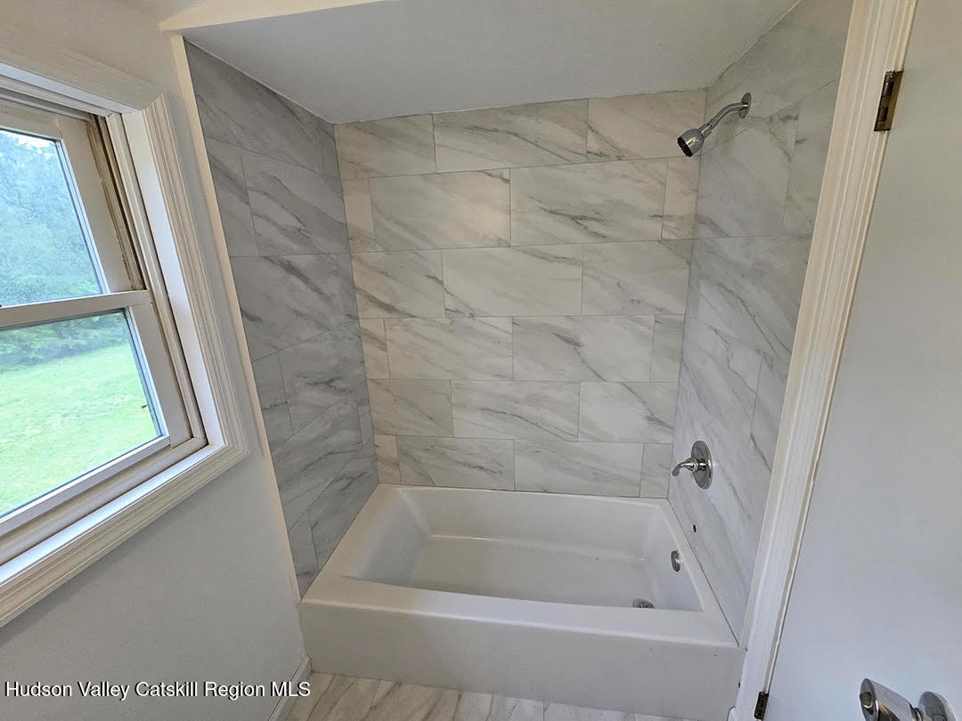 9 Turner Road West Shokan, NY 12494 - Photo 2 of 8 1