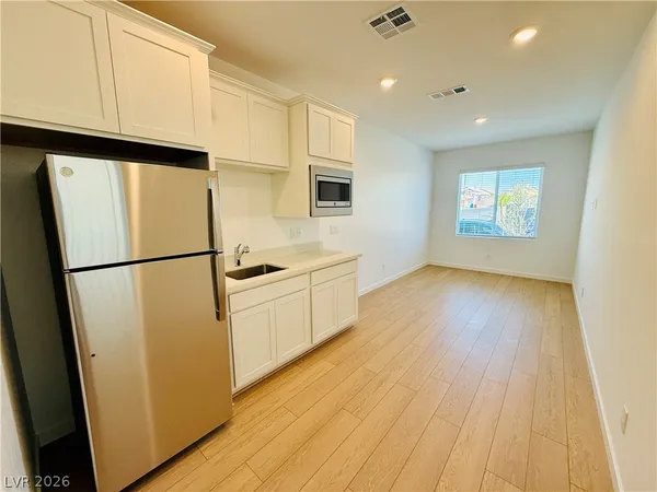 $2,999 | 8341 Caldera Hls Avenue, Las Vegas, NV 89147