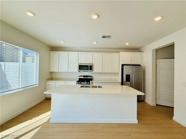 $2,999 | 8341 Caldera Hls Avenue, Las Vegas, NV 89147