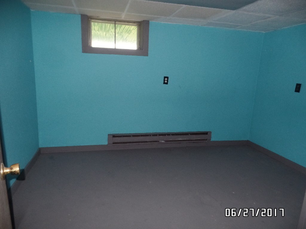 10 Bay Path Road Spencer, MA 01562 - Photo 14 of 15 Gallery Image 14