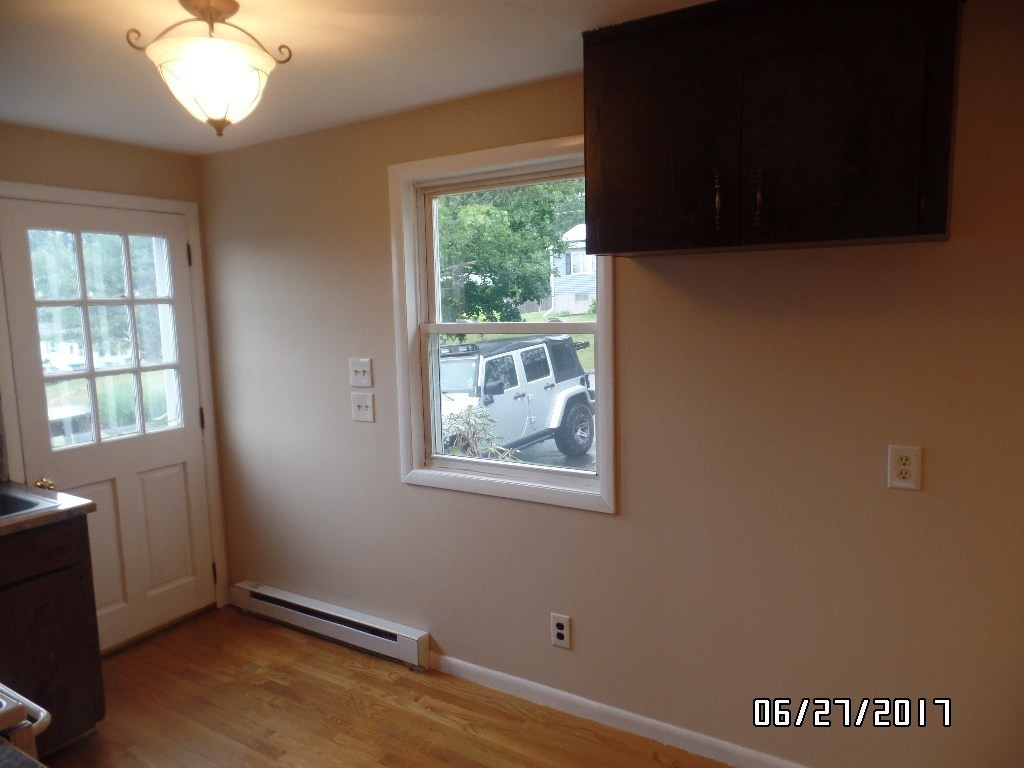 10 Bay Path Road Spencer, MA 01562 - Photo 4 of 15 Gallery Image 4