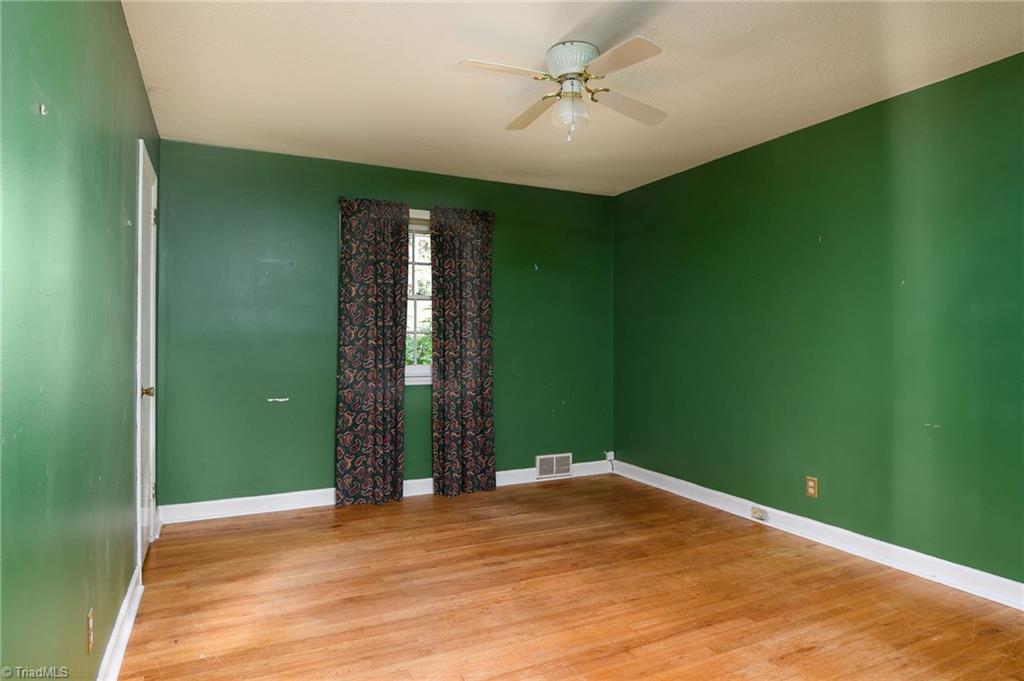 3030 Prytania Road Winston-Salem, NC 27106 - Photo 22 of 33 3rd Bedroom