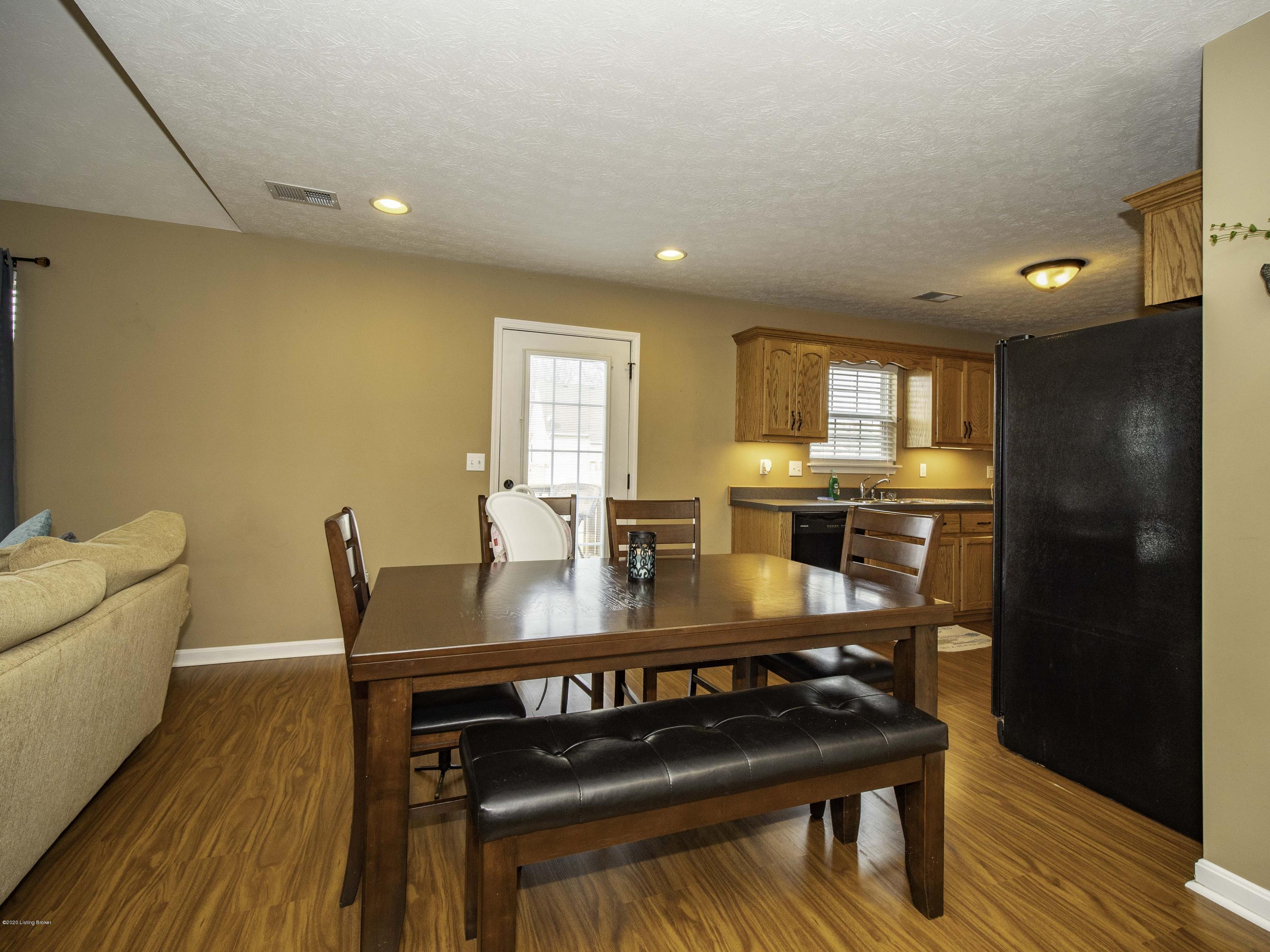 231 Madison Rae Boulevard Shepherdsville, KY 40165 - Photo 22 of 24 231 Madison Rae (30 of 47)