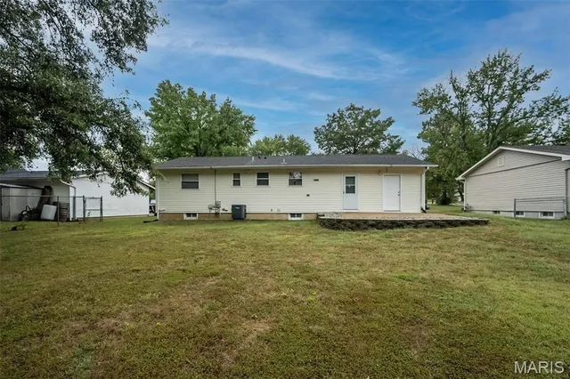 $1,950 | 4 Countryside Drive, St. Peters, MO 63376