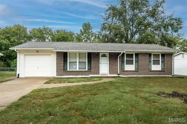 $1,950 | 4 Countryside Drive, St. Peters, MO 63376