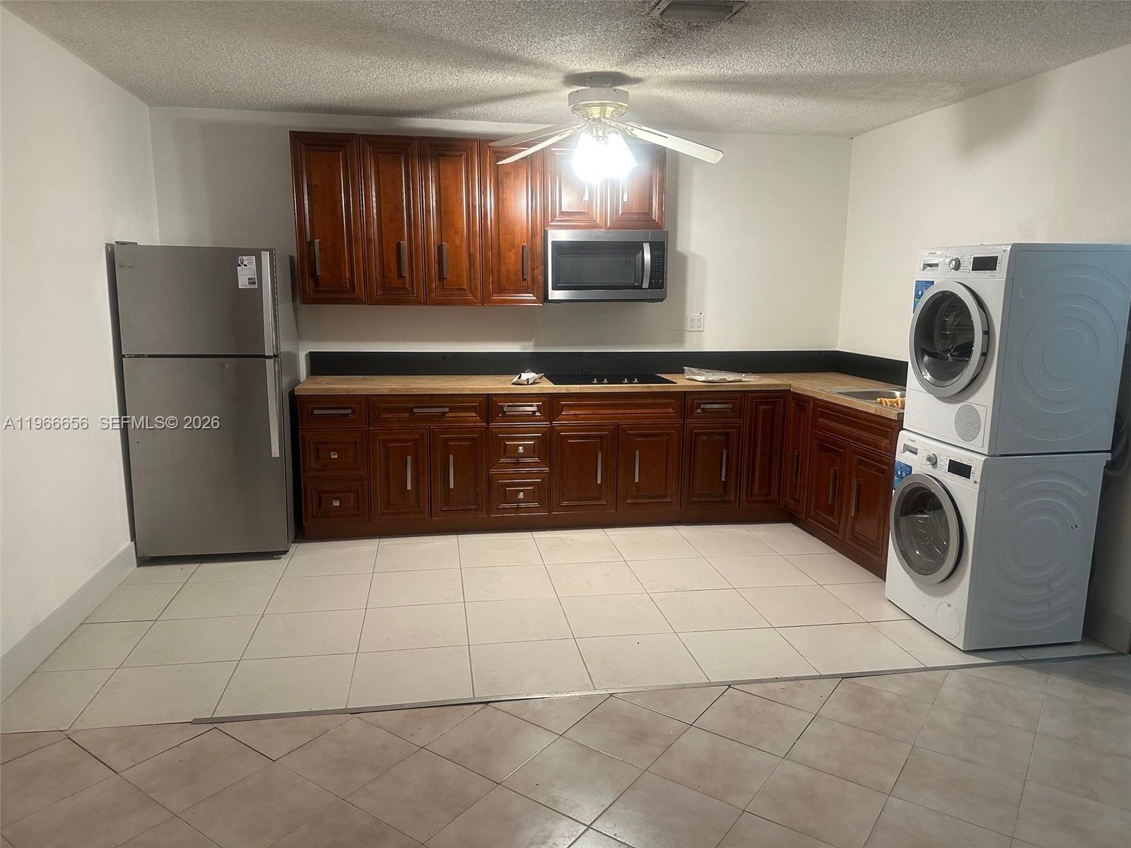 1275 West 31st Street, Unit 1 Hialeah, FL 33012 - Photo 2 of 6