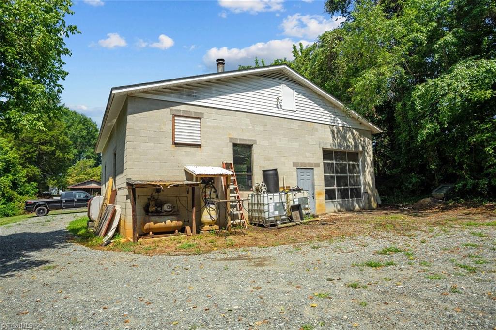 5755 Reynolda Road Winston-Salem, NC 27106 - Photo 29 of 32