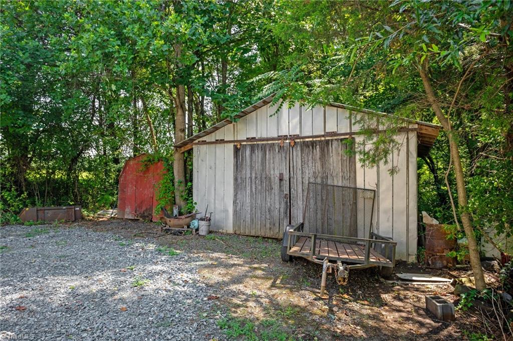 5755 Reynolda Road Winston-Salem, NC 27106 - Photo 30 of 32
