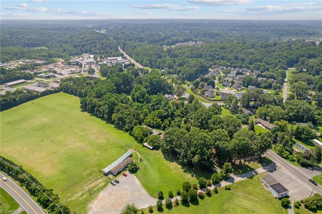 5755 Reynolda Road Winston-Salem, NC 27106 - Photo 8 of 32