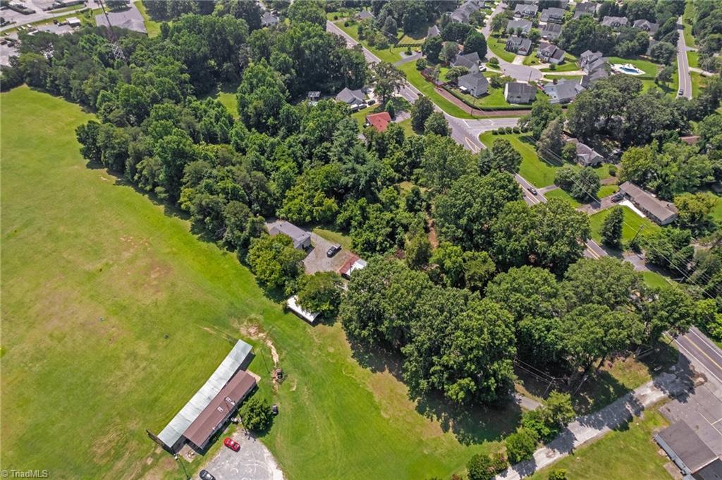 5755 Reynolda Road Winston-Salem, NC 27106 - Photo 9 of 32