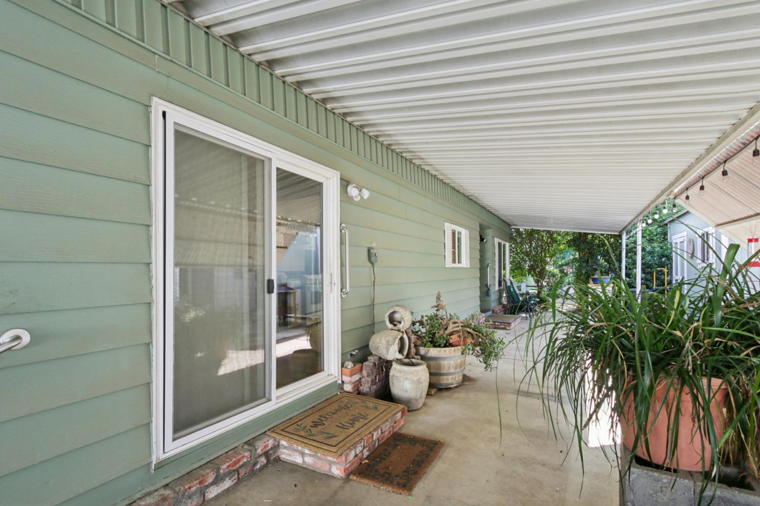 140 Inner Circle Davis, CA 95618 - Photo 6 of 40 Covered patio