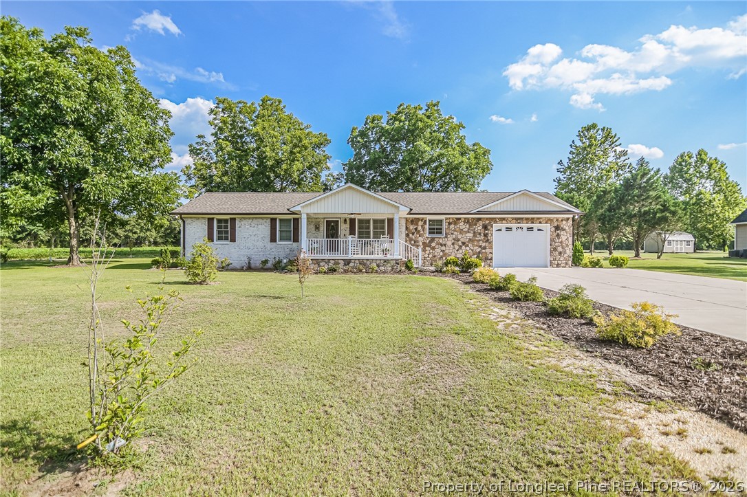 369 Naylor School Road Roseboro, NC 28382 - Photo 1 of 35 Gallery Image 1
