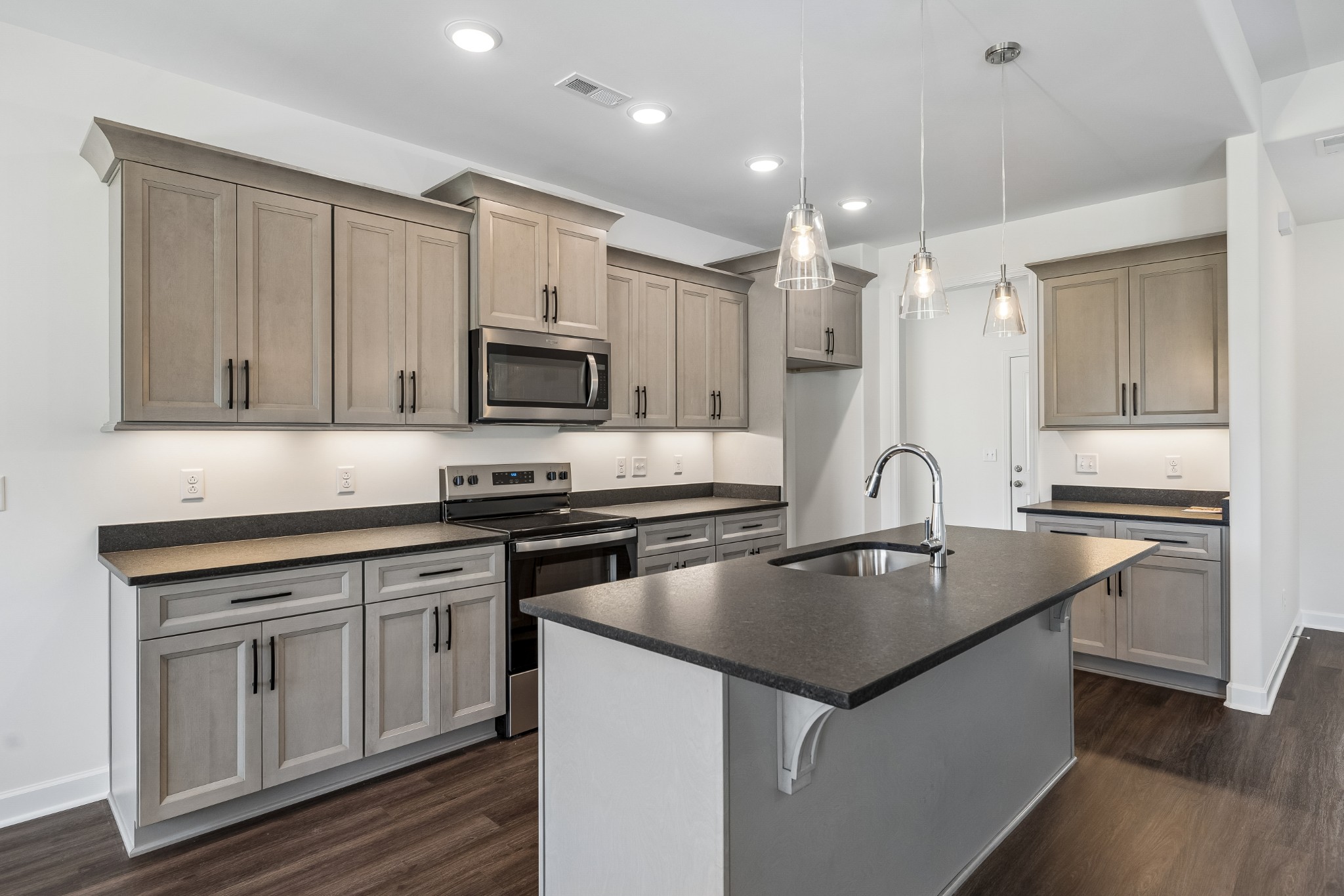 194 Vickers Road Smithville, TN 37166 - Photo 12 of 37 Gallery Image 12